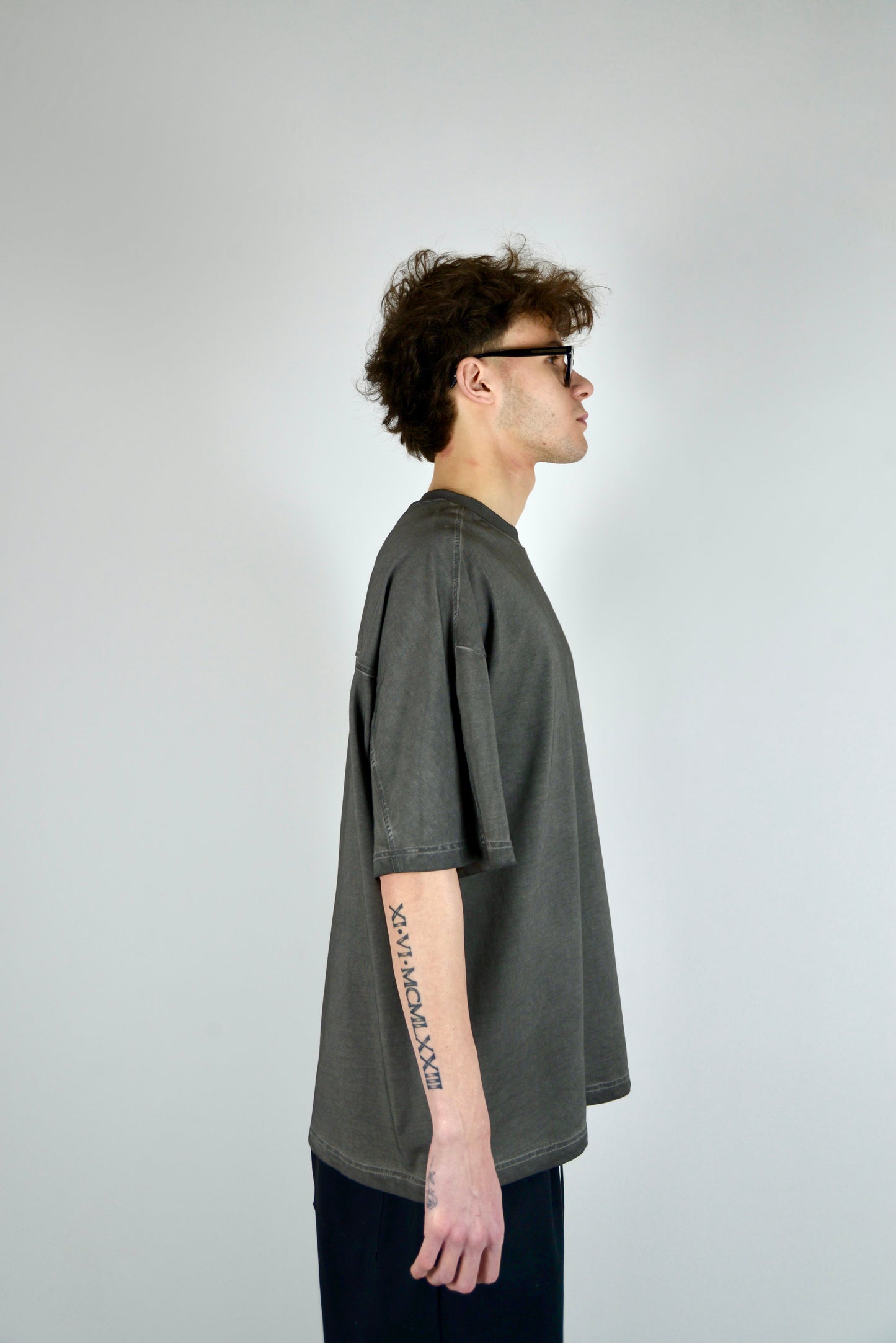 T-shirt Oversize Slavata Grigia