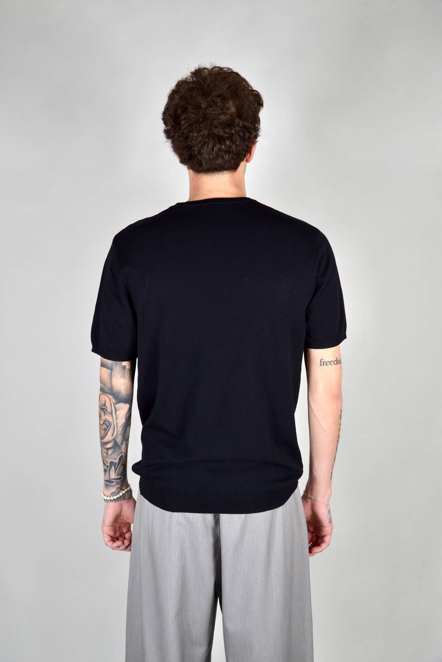 T-Shirt In Filo Nera